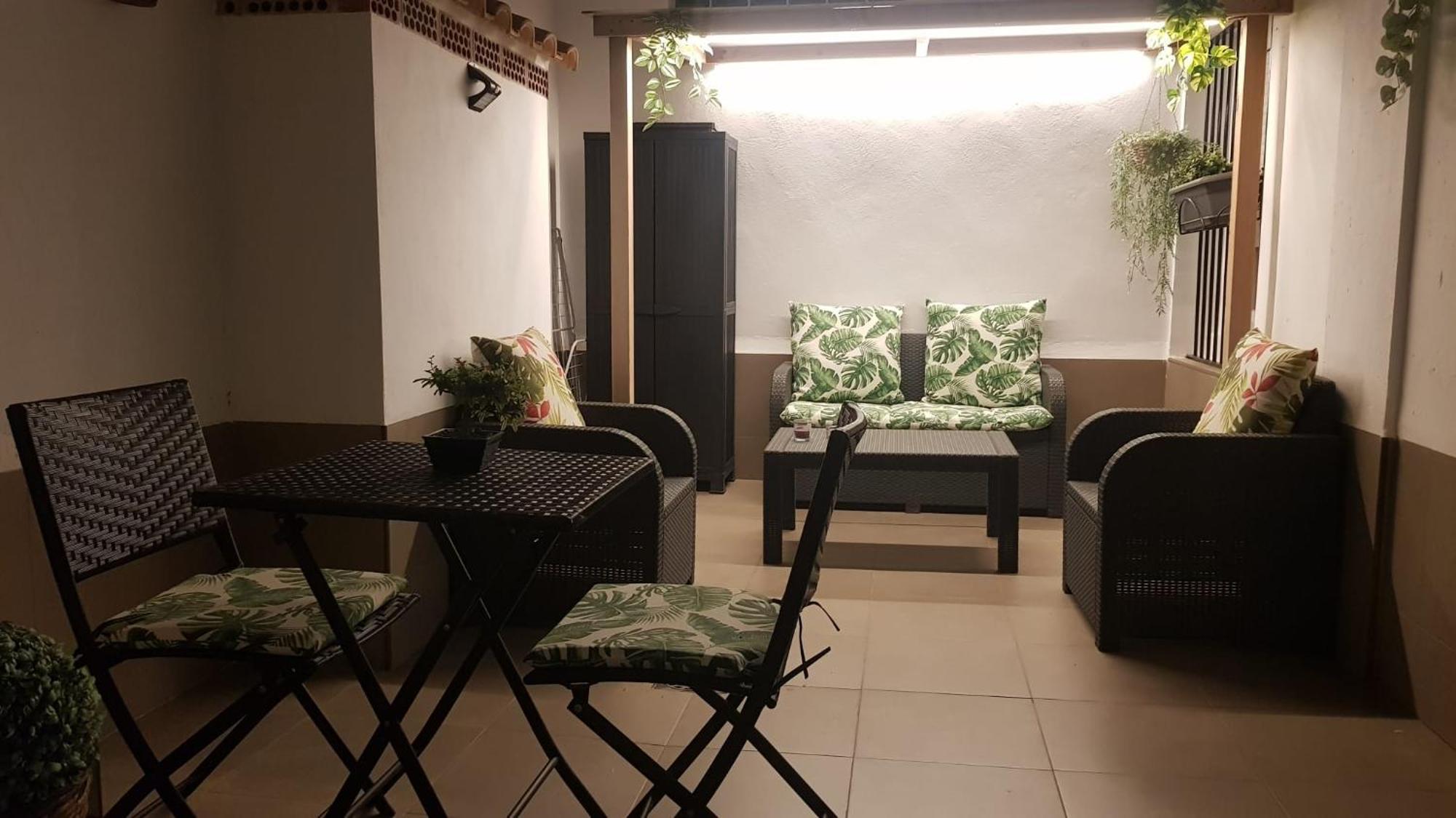 Apartamento Pepi Adults Only ซานตาโปลา ภายนอก รูปภาพ